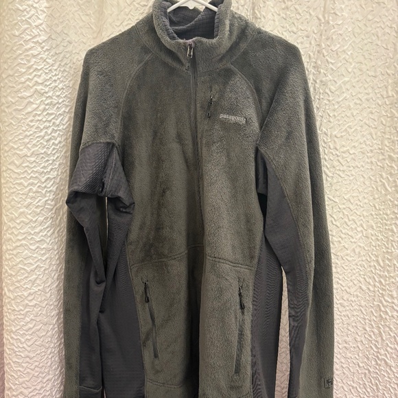 Patagonia Mens R2 Fleece Jacket Size 2XL Gray Polartec Thermal Lightweight 25138